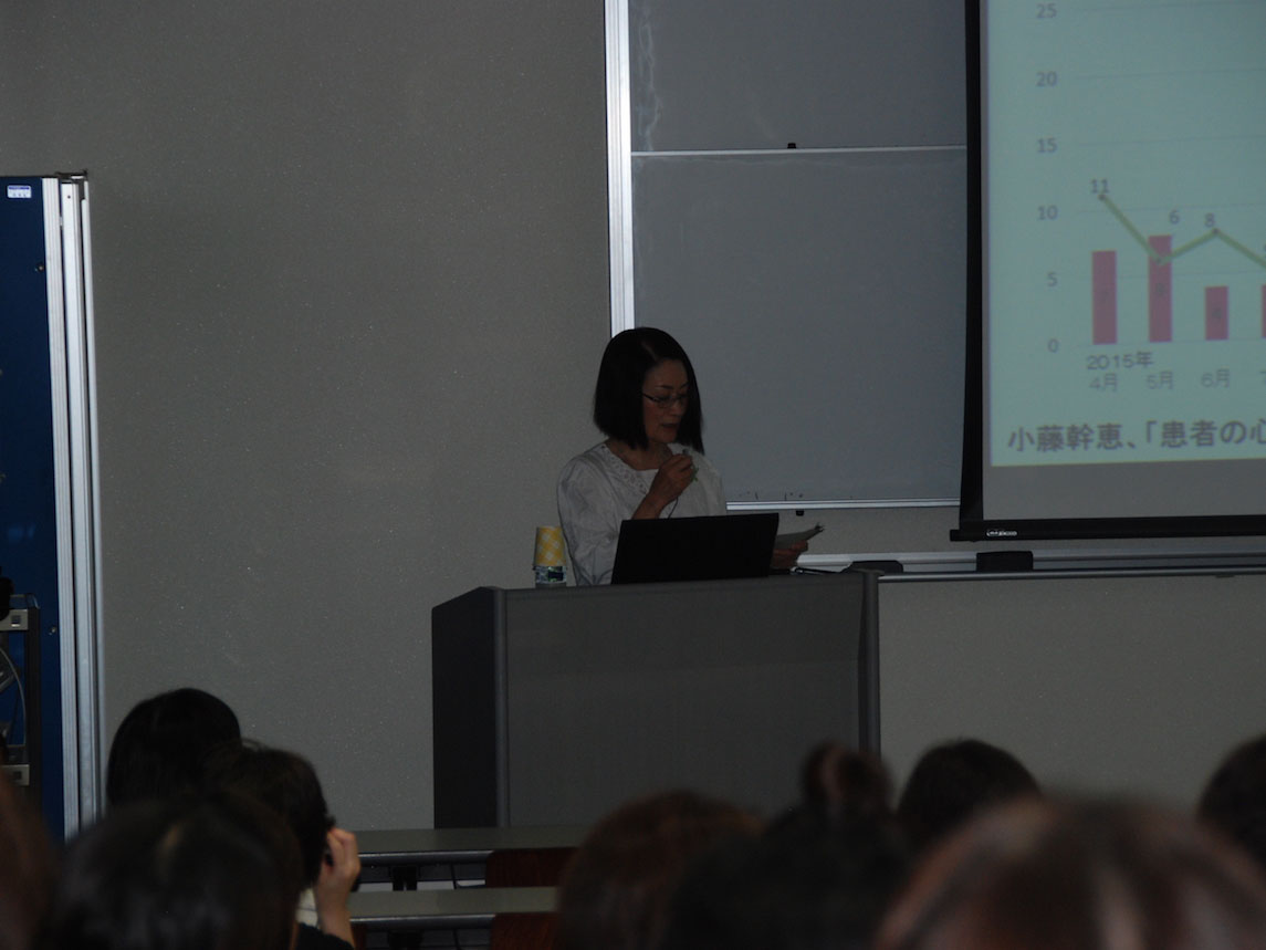 金沢大学保健学類キャンパスにおいて、実践スキルアップ研修会「抑制ゼロへのチャレンジ」（講師：金沢大学附属病院看護部長　小藤幹恵先生）を開催いたしました。